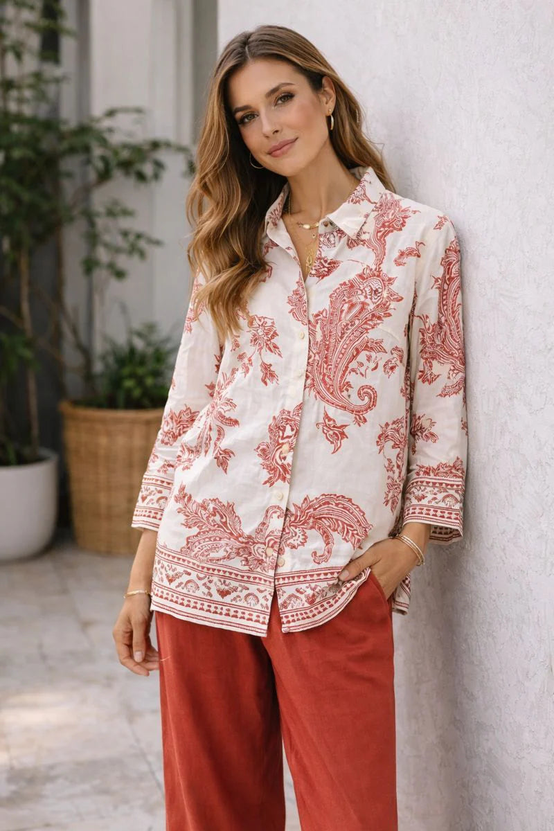 Ensemble bohème chic à imprimés raffinés